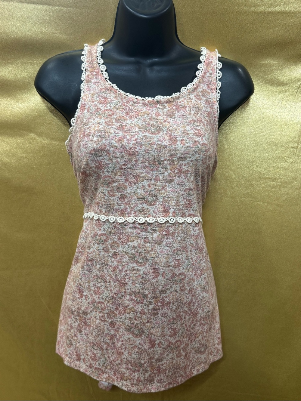 LC Lauren Conrad Floral Eyelet Tank Top Size‎ XS Pink